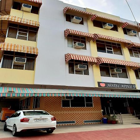 Oyo苹果9号酒店 斋浦尔 外观 照片